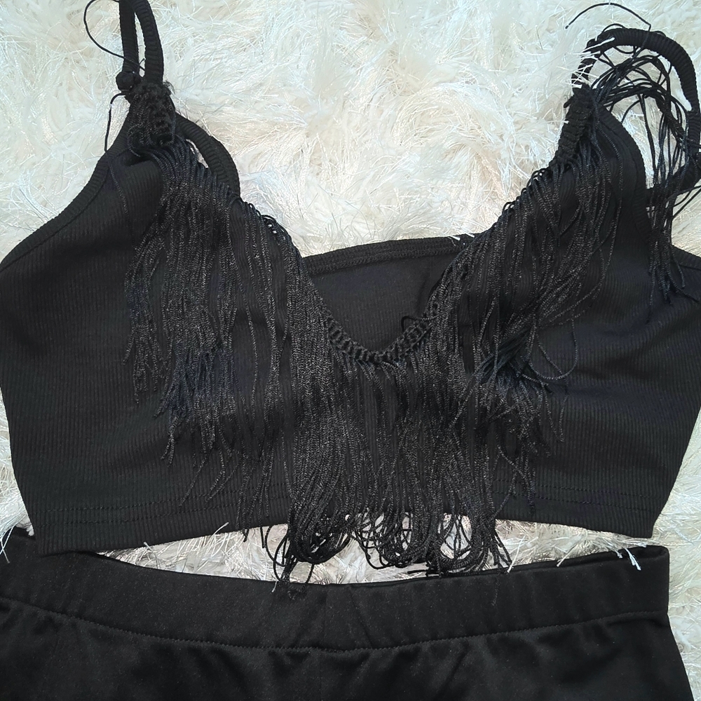 Fringe Short Set - Picture 5 of 5